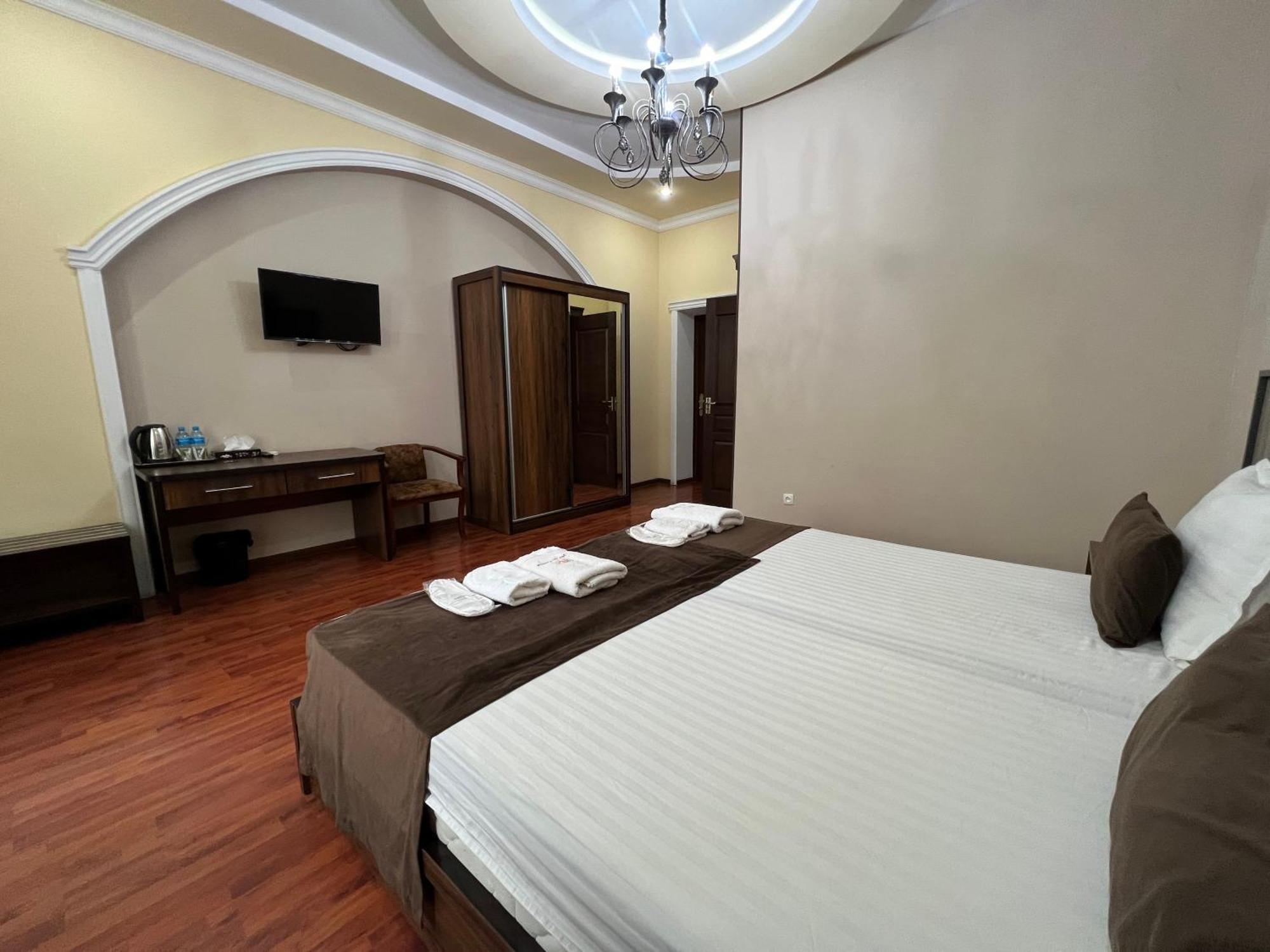 Elite Art Hotel Tashkent Bagian luar foto